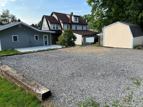 304 Center St, Slippery Rock PA  16057-1203 exterior