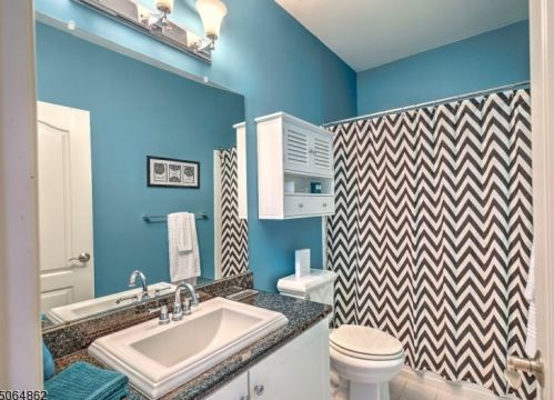 805 Brook Hollow Dr, Whippany NJ  07981 exterior