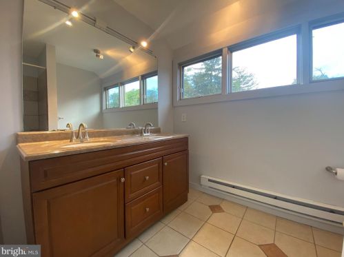 379 Ewing St, Princeton NJ  08540-2725 exterior
