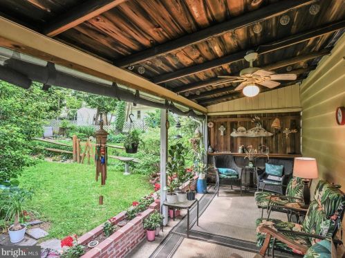 612 Beechwood Rd, Willow Grove PA  19090-1304 exterior