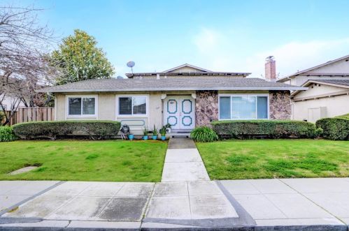 960 Azure St, Sunnyvale, CA 94087-1481