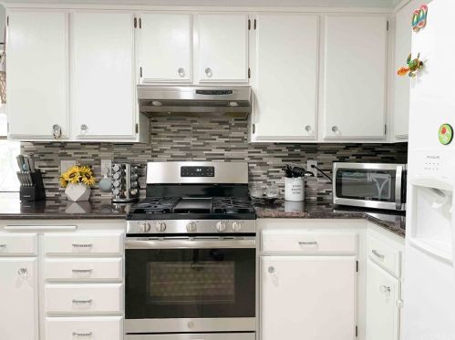 860 Plumwood St, Colton CA  92324-4523 exterior