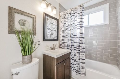 6350 San Rolando Cir, Buena Park CA  90620-3637 exterior