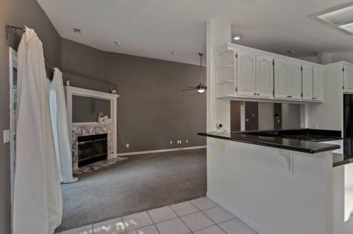 321 La Loma Ave, Modesto CA  95354-1329 exterior