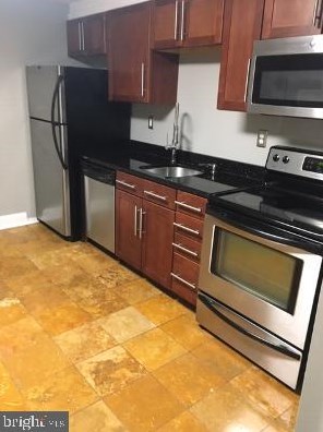 102 Fairmount Ave, Philadelphia PA  19123-3005 exterior