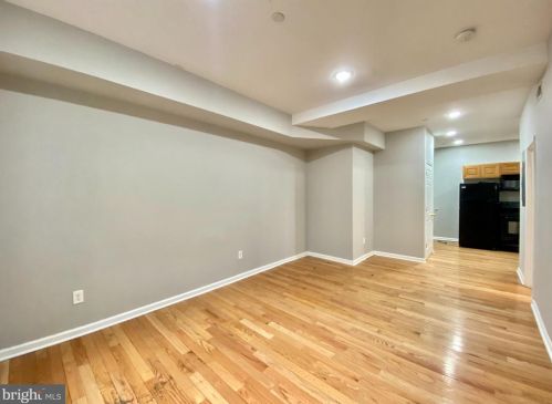 2310 Broad St, Philadelphia, PA 19132-4503