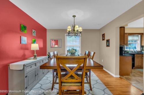 51 Camden Dr, Bricktown NJ 08723-7552 exterior