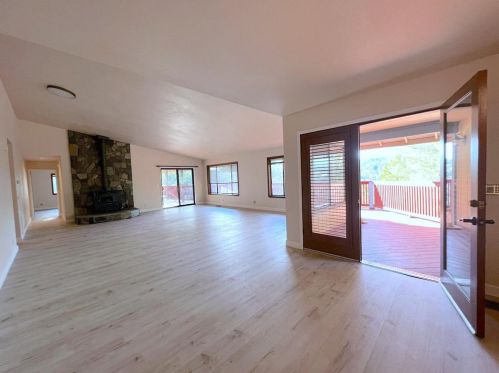 19617 Victoria Dr, Grass Valley CA  95949-9301 exterior