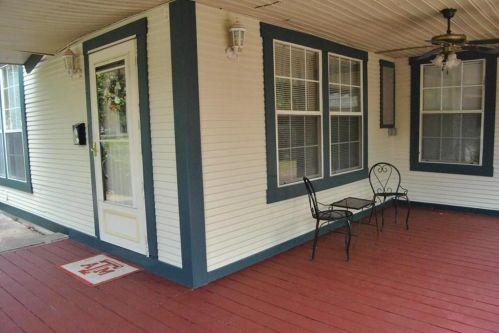 3903 Pine St, Greenville, TX 75401-5323