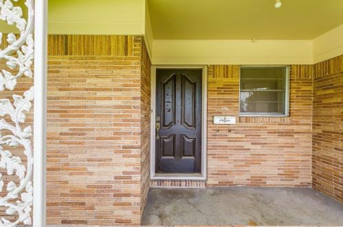 6820 Springhill Rd, Fort Worth, TX 76116-9107