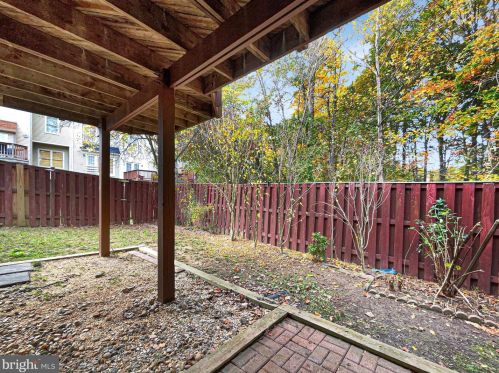 7294 Olde Lantern Way, Springfield VA  22152-3569 exterior