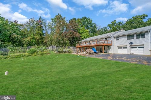 16 Bayberry Rd, Princeton NJ  08540-7417 exterior