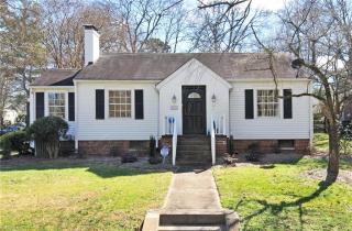 1802 Grace St, Winston Salem, NC 27103-2722