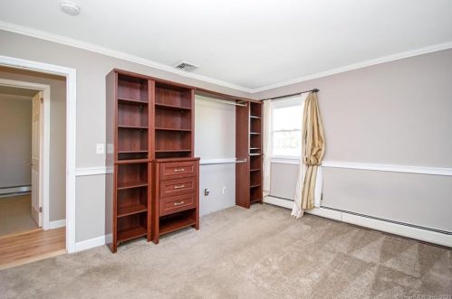 41 Talcott Rd, Glastonbury CT  06033-2918 exterior