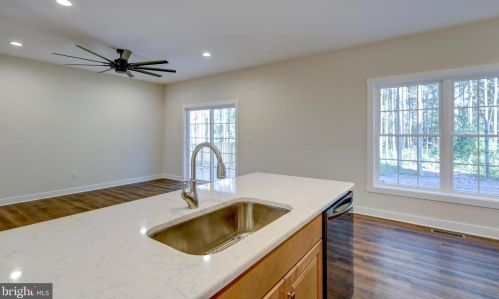 2 Hudson Rd, Laurel DE  19956-3090 exterior