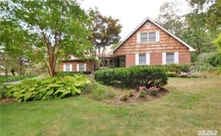 3 Gilder Ct, Northport, NY 11768-3353