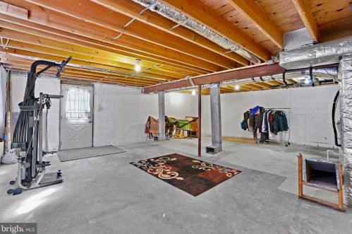 414 Old Country Club Rd, Charles Town WV  25414-5826 exterior