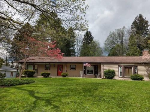160 Plum St, Greenville, PA 16125-1763
