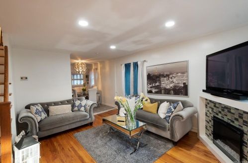 1826 Hutchinson River Pkwy, Bronx, NY 10461-4111