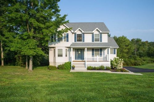 31 Luelann Dr, Marlborough, NY 12542-5612