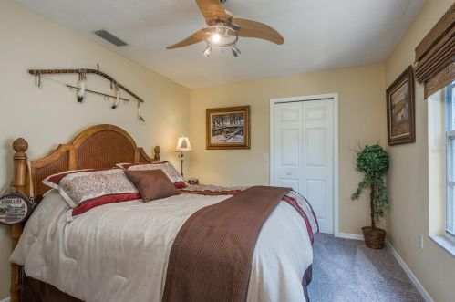 553 Vista Trail Ct, Palm Harbor FL  34683-5260 exterior