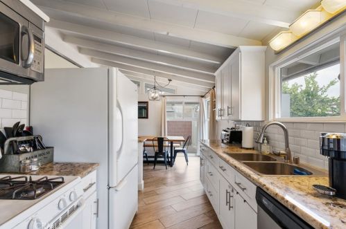 523 Devon Rd, Orange CA  92868-4148 exterior