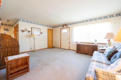 310 Phyllis Dr, Saltsburg, PA 15681-8912