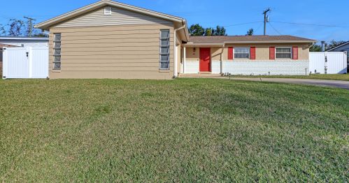 611 Clarewood Blvd, Titusville, FL 32796-2404
