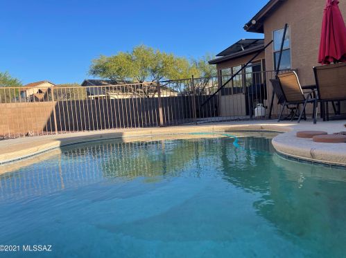 8859 Desert Valley Way, Tucson, AZ 85747-5195