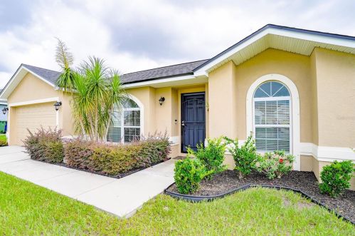 832 Overlook Grove Dr, Winter Haven, FL 33884-2382