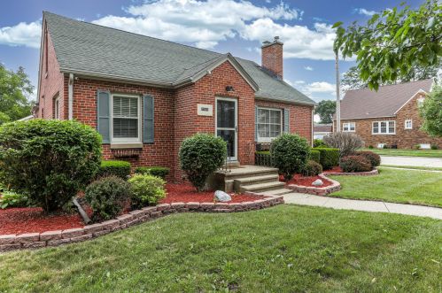 7551 26th Ave, Kenosha, WI 53143-5603