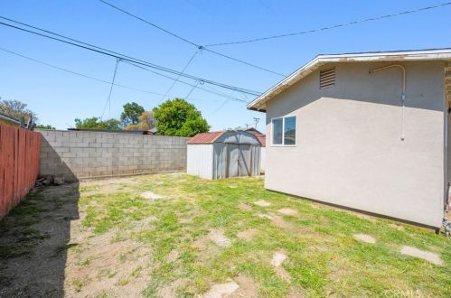 340 Willow Ave, Rialto CA  92376-5832 exterior