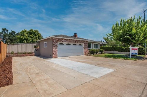 8330 Carmel St, Gilroy, CA 95020-4340