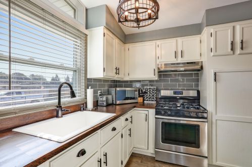 4803 60th St, Kenosha, WI 53144-2450