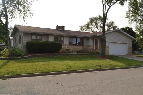 617 Mill St, Tomah, WI 54660-1231