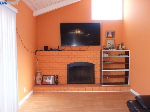 268 Royce Way, West Pittsburg CA  94565-4700 exterior