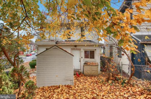 2001 Derry St, Harrisburg PA 17111-1643 exterior