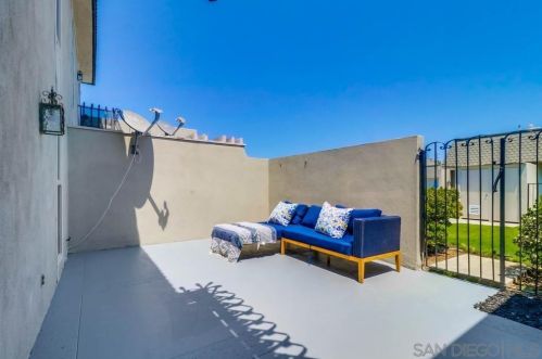 3104 Orleans, San Diego CA  92110-5947 exterior
