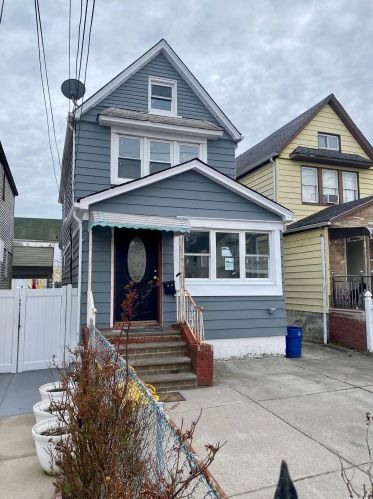 132-16 109th Ave, Jamaica, NY 11420-1411