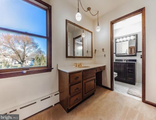 520 Lakeview Dr, Auburn NJ  08085-1248 exterior