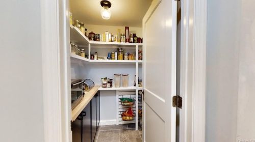 55 Highland Ave, Walden NY  12586-1034 exterior