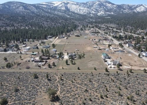 2135 State Ln, Big Bear City CA  92314-9698 exterior