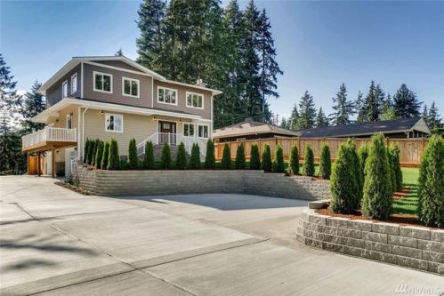 17917 Fremont Ave, Seattle WA  98133-4737 exterior