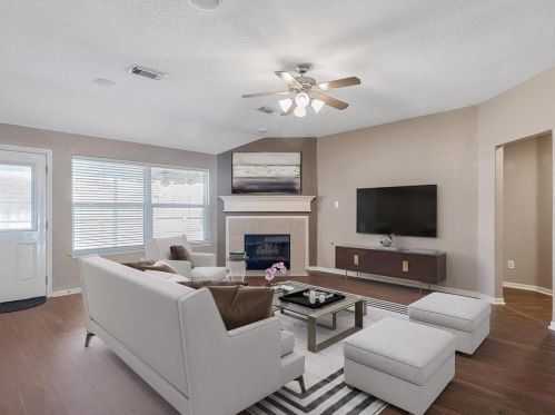2014 Sandy Bank Ln, Pearland, TX 77581-1554