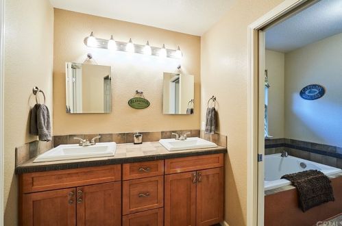 18920 Shr Dr, Middletown CA  95467-8631 exterior