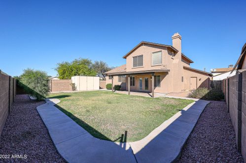 4231 Whispering Wind Dr, Glendale AZ  85310-5178 exterior