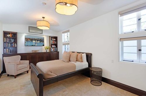 2900 Nichols St, San Diego CA 92106-3426 exterior