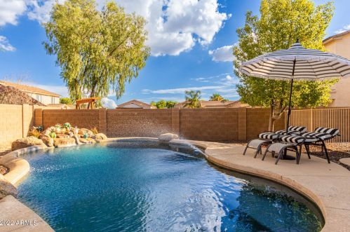 26817 176th Dr, Sun City, AZ 85387-1065