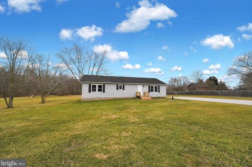 275 Georgetown Rd, Littlestown PA  17340-9757 exterior