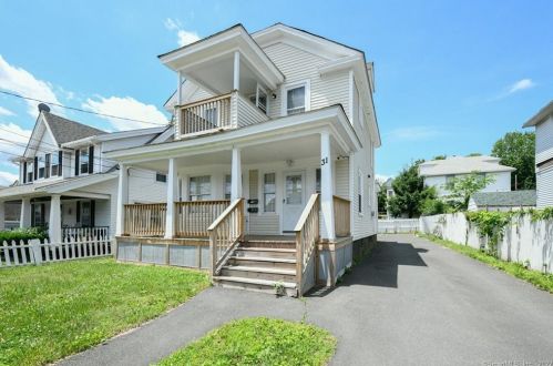 31 Beecher Ave, Waterbury CT  06705-2042 exterior